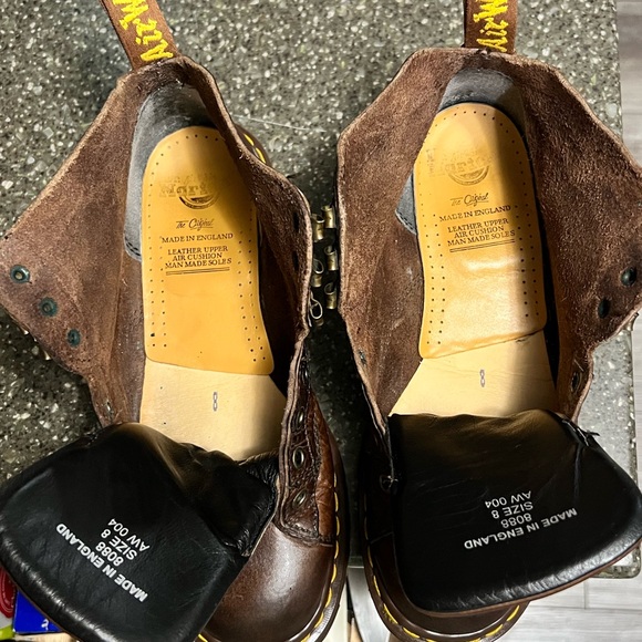 🇬🇧 VINTAGE Rare Dr. Doc Martens Brown Leather 8088 Combat Boots MADE IN ENGLAND - Picture 11 of 13